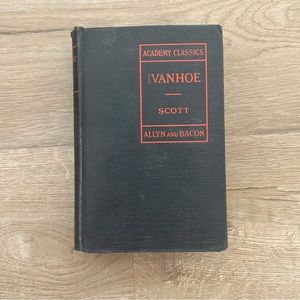 Antique 1926 Sir Walter‎ Scott IVANHOE Academy Classics Book by Allyn and Bacon